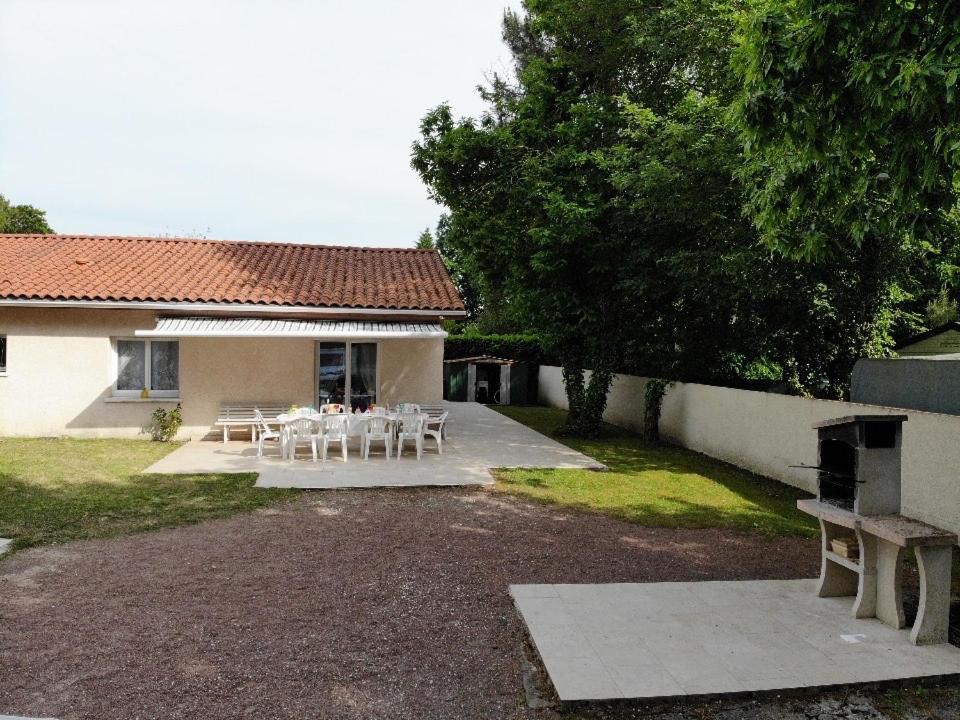 Holiday home Maison 3 Avec Salle D'eau, Piscine *